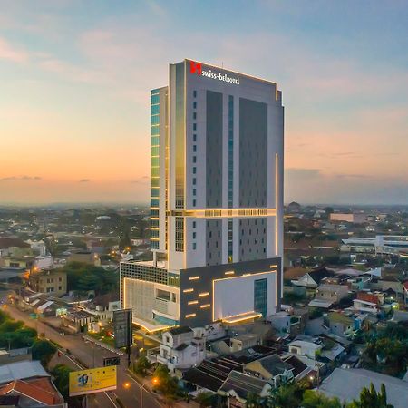 Swiss-Belhotel Solo Exterior photo