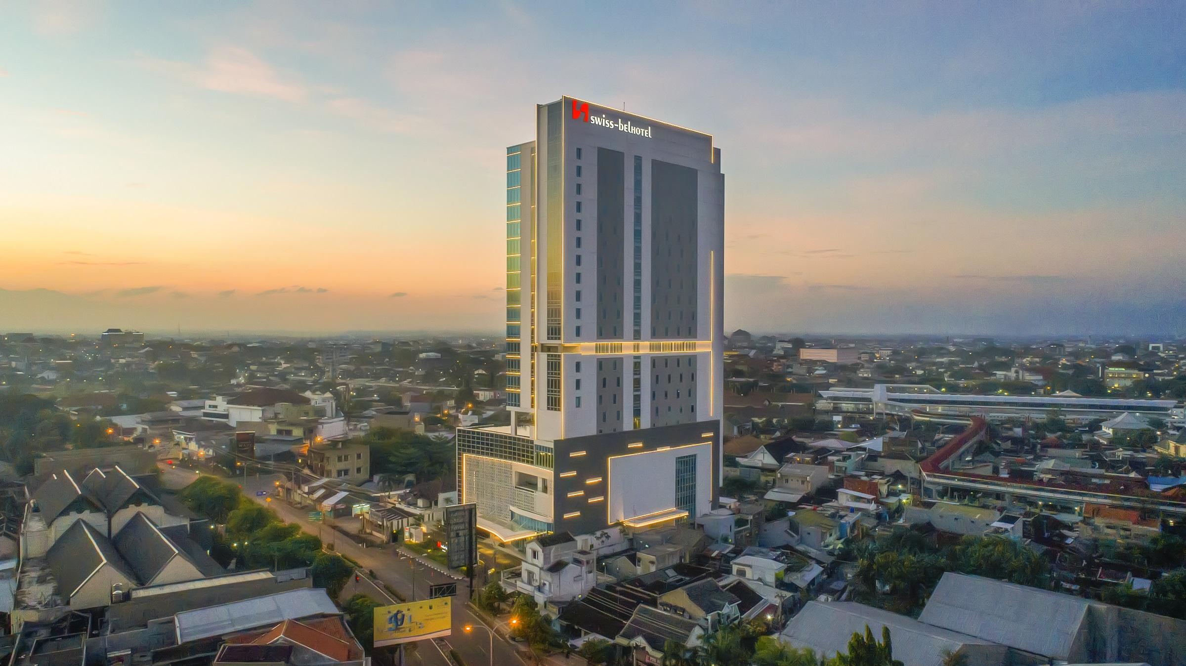 Swiss-Belhotel Solo Exterior photo